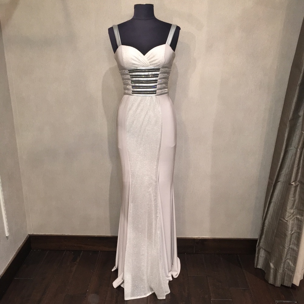 Mignon Size 2 Gown